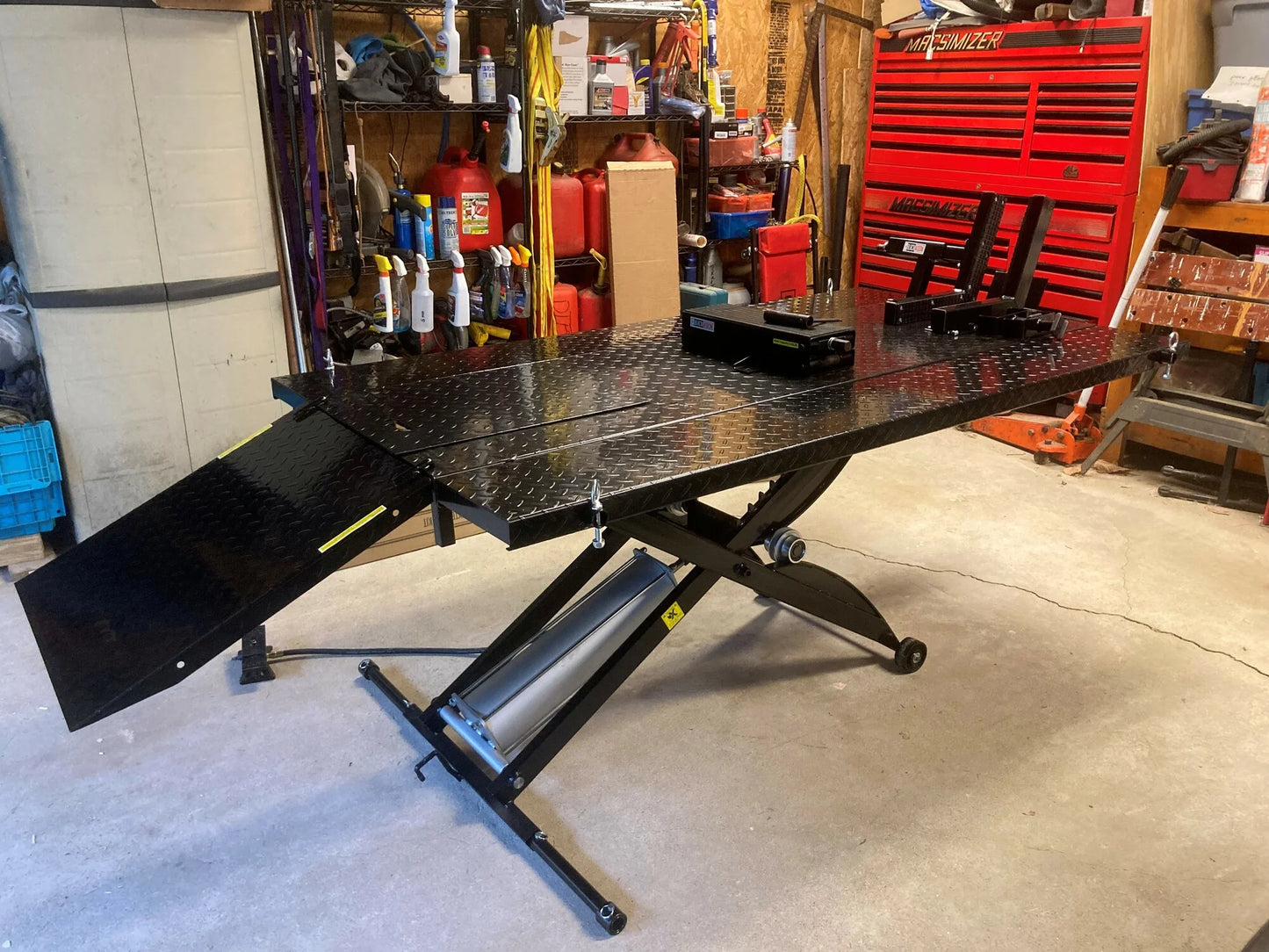 Black Widow Extra-Wide Pneumatic Motorcycle Lift Table | Model BW-1000A-XW | Platform Size 78.75" x 44" | Capacity 1,000 lb | For Touring, Cruiser & Sport Bikes