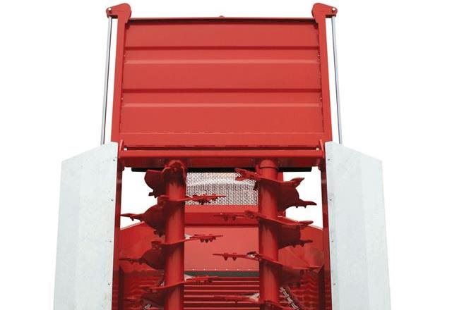 Teagle Manure Spreader With Extensions | Model Titan Series | Capacity 6.04 Tons / 7.10 Tons | 80-170HP | For Tractor