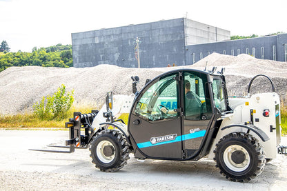 Faresin USA Full Electric Telehandler | Model Small Range 6.26 | Lift Height 19.7 ft | Battery 24–43 kWh | Capacity 5,732 lbs | For Construction & Agriculture