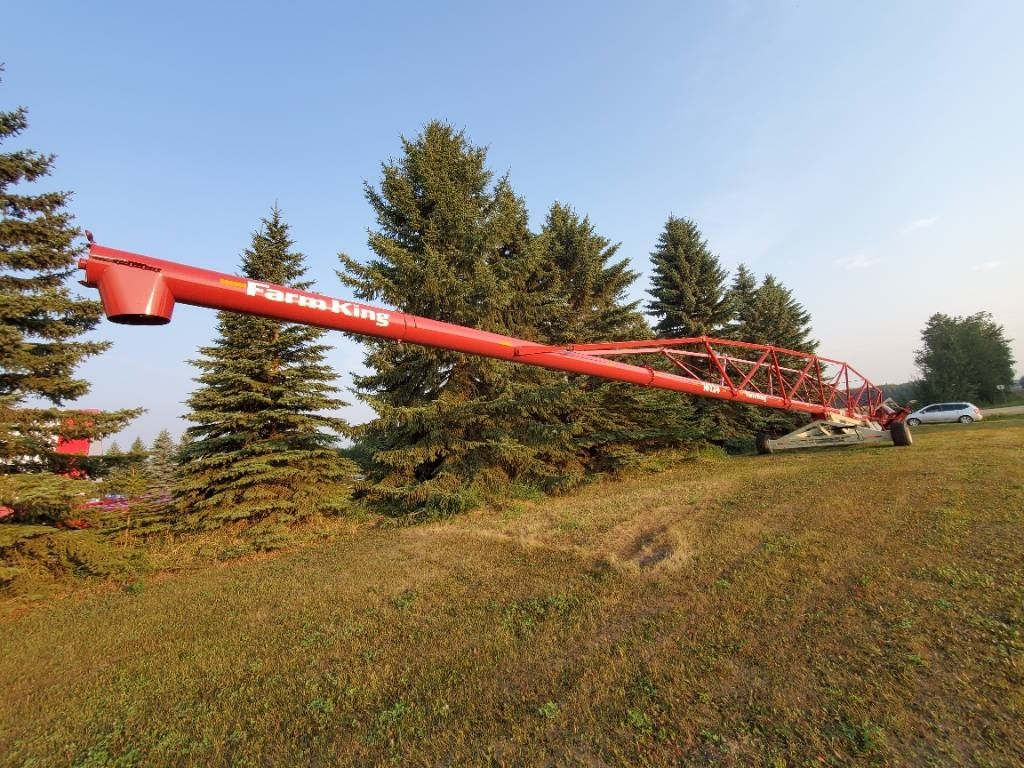 Farm King Back-saver Grain Auger | Model 16124 | Size 16" x 124' | Multi-flighting Hopper | 175 HP | For Tractors
