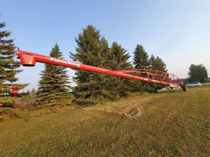 Farm King Back-saver Grain Auger | Model 16124 | Size 16" x 124' | Multi-flighting Hopper | 175 HP | For Tractors