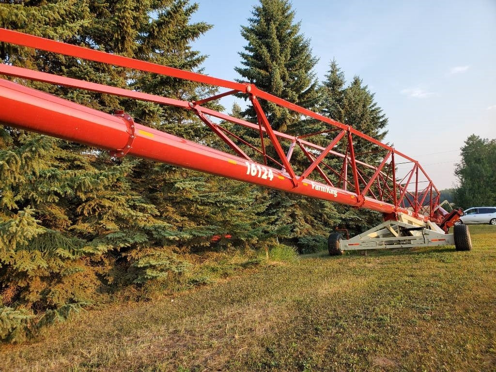 Farm King Back-saver Grain Auger | Model 16124 | Size 16" x 124' | Multi-flighting Hopper | 175 HP | For Tractors