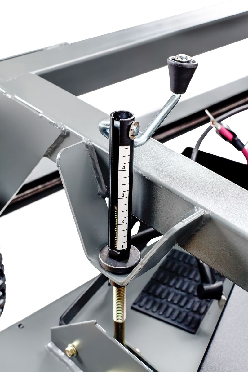 Swisher Classic Fast Finish Mower | Model FC14566CPKA | 66" Cutting Width | 14.5 HP Kawasaki Engine | Horsepower 15 To 20 HP | For ATV, UTV & Lawn Tractor