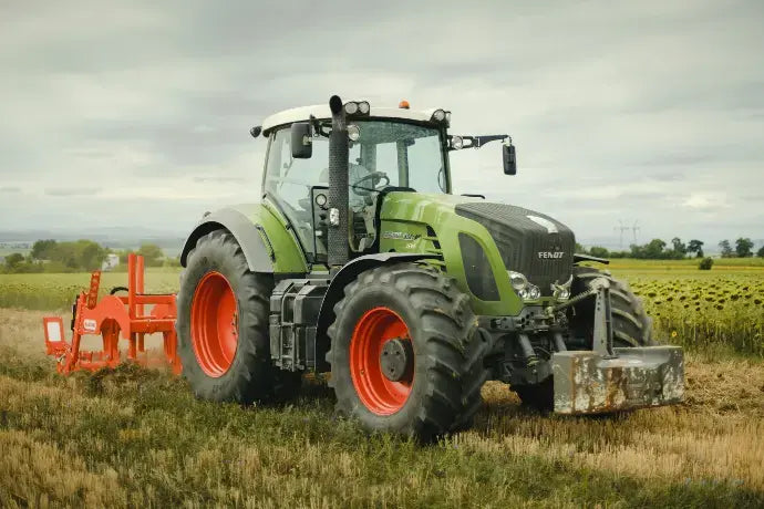 Sveaverken | F200 Auto Steer System | GNSS Guidance | 2.5cm Accuracy | 9 To 36 V Power Supply | Horsepower 60 To 500 HP | For Tractors
