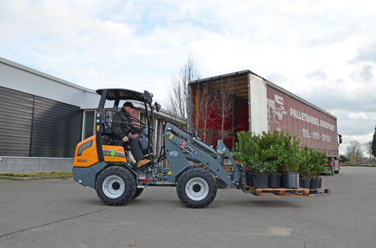 Tobroco-GiANT | Compact Wheel Loaders | G1200, G2200E & G2700HD | 36–43 mm Width | 25–50 HP | For Landscaping, Agriculture & Construction