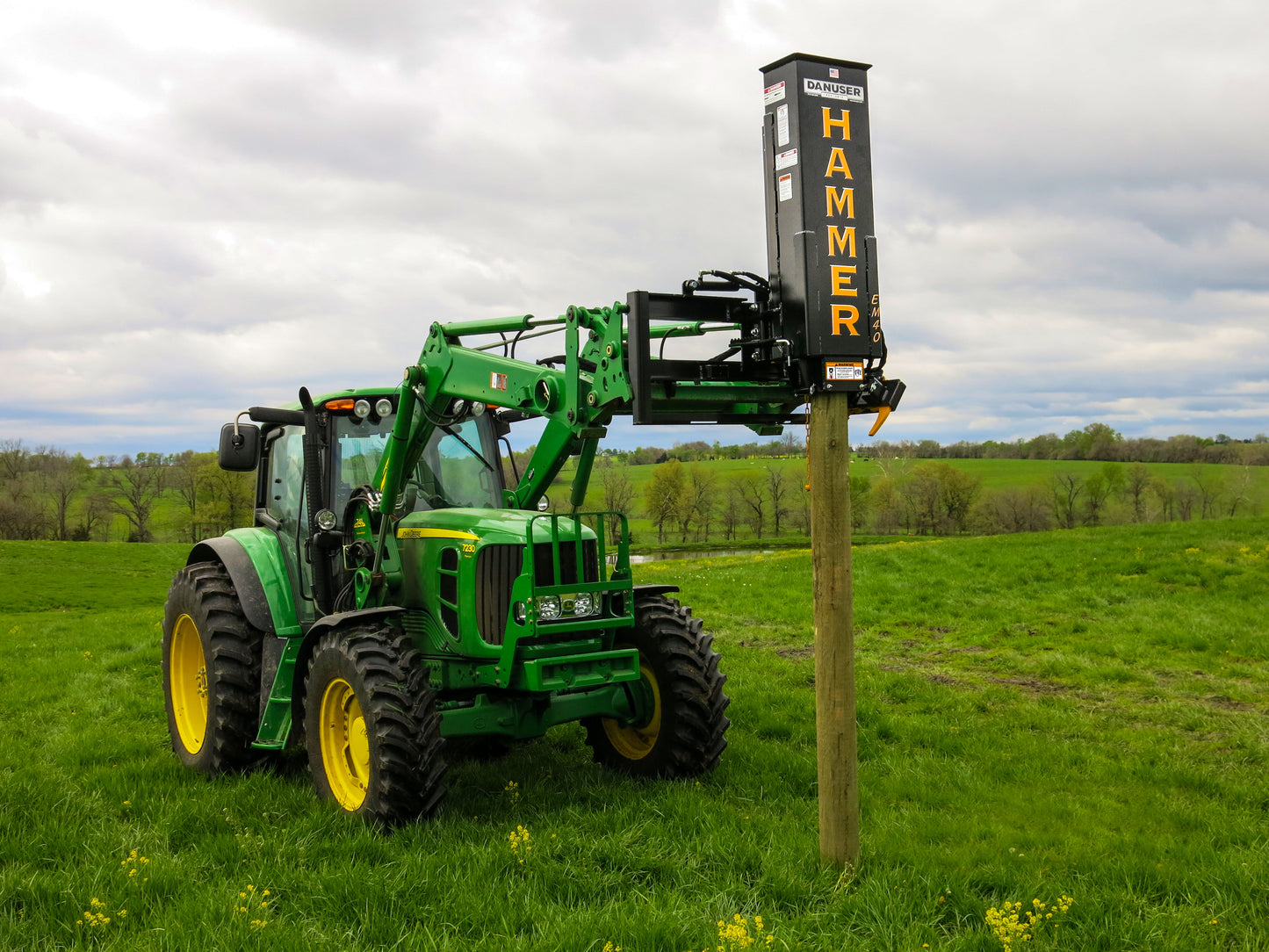 Danuser Hammer Hydraulic Post Driver Euro Front Loader Mount | Model EM40 | Width 27.5" | Oil Flow Range 12-30 GPM | For Skid-Steers