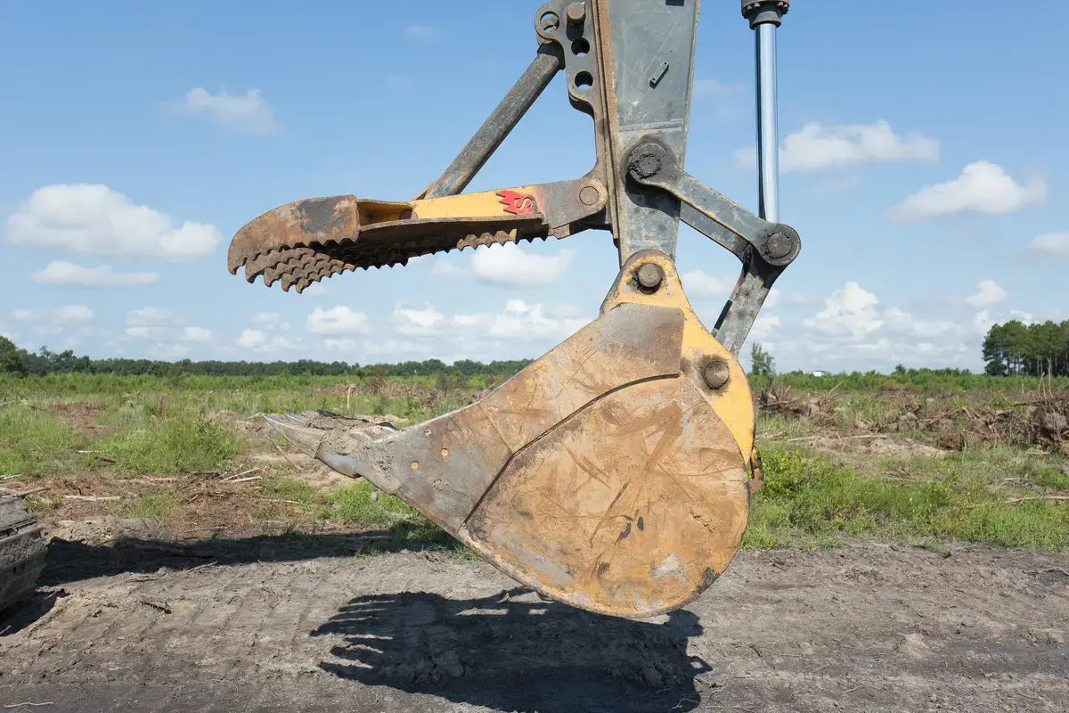 Solesbees Bucket | SEB Series | Width 12" - 72" | 2 - 39.5 Tons | For Excavators