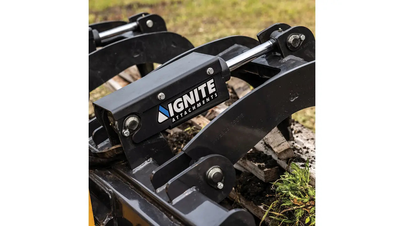 Ignite Attachments Bucket Grapple | Overall Width 62" | Grapple Opening 34.5" | Hydraulic Flow 15–25 GPM | For Skid Steers