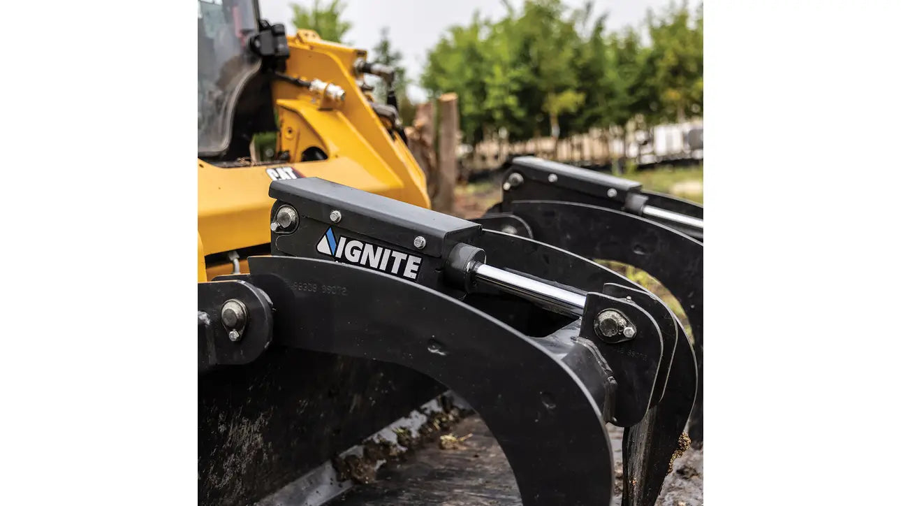 Ignite Attachments Bucket Grapple | Overall Width 62" | Grapple Opening 34.5" | Hydraulic Flow 15–25 GPM | For Skid Steers