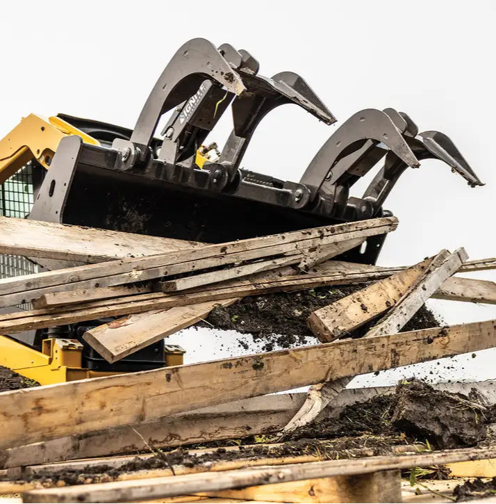 Ignite Attachments Bucket Grapple | Overall Width 62" | Grapple Opening 34.5" | Hydraulic Flow 15–25 GPM | For Skid Steers