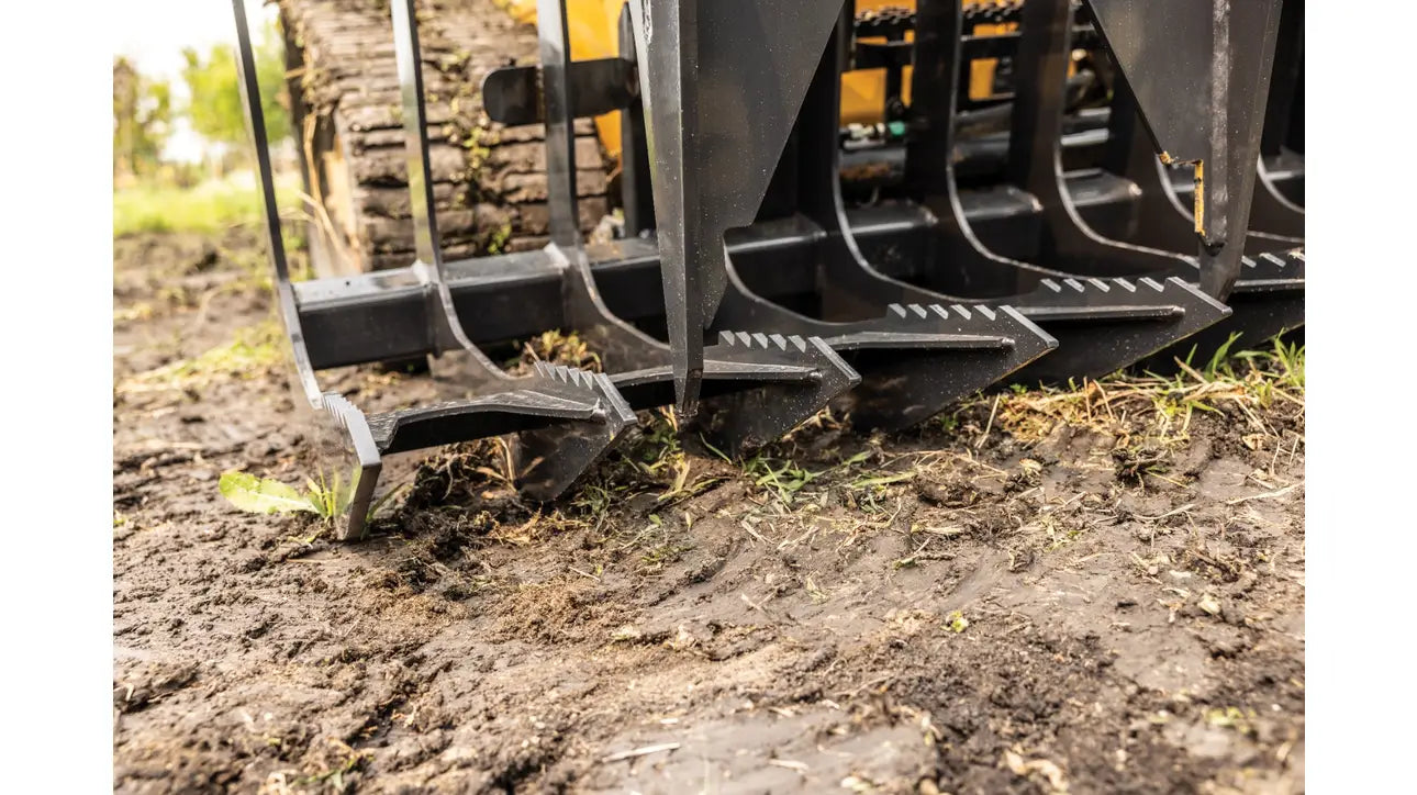 Ignite Attachments Root Grapple | Width 67.9" | Grapple Width 67.1" | Hydraulic Flow 15-25 GPM | For Skid Steers