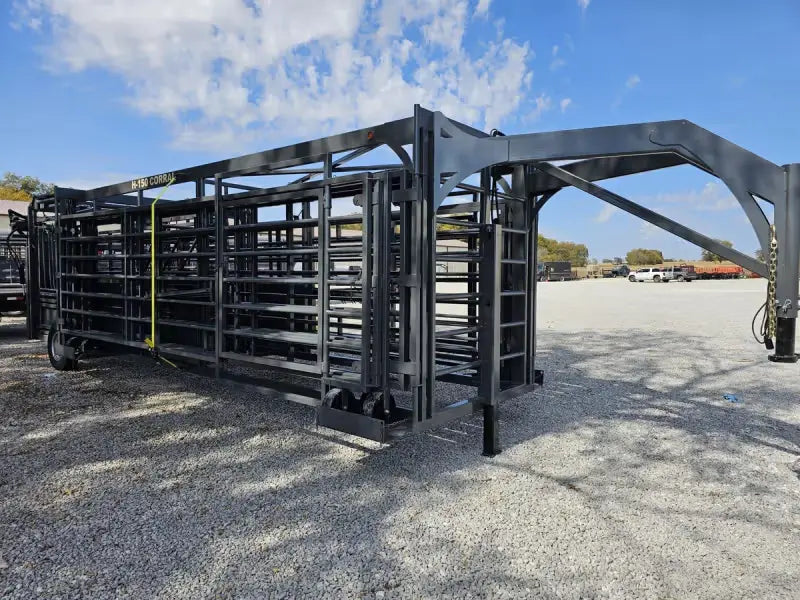Palco Hydraulic Portable Corral | Model Portable Corral | 100 Cows | Ranch Facilities