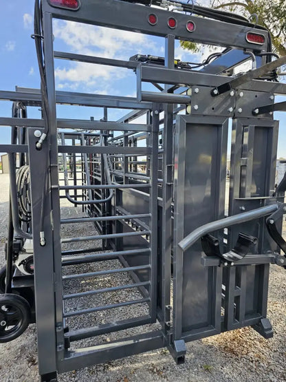 Palco Hydraulic Portable Corral | Model Portable Corral | 100 Cows | Ranch Facilities