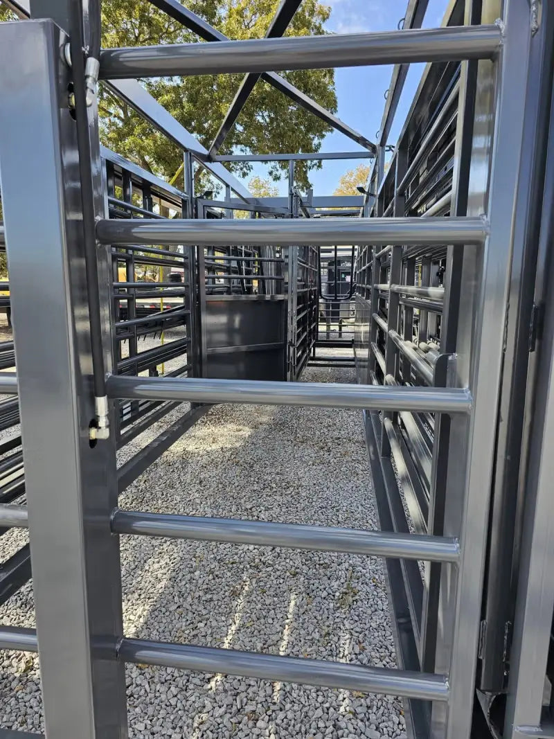Palco Hydraulic Portable Corral | Model Portable Corral | 100 Cows | Ranch Facilities