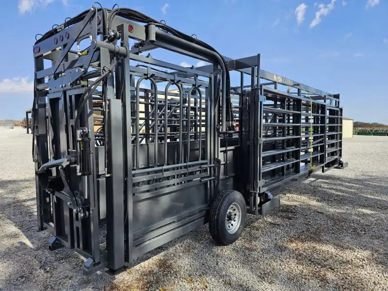 Palco Hydraulic Portable Corral | Model Portable Corral | 100 Cows | Ranch Facilities