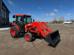 Kioti NS4710MCB Manual Utility Tractor | 45 HP Gross Power | Factory Cab, Synchro Shuttle