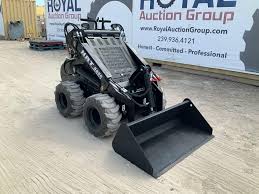 KRT Equipment Compact Track Loader | Model S 650 | Capacity 500 lbs | 23 HP | For Mini Skid Steer