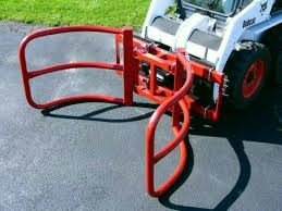 WIFO Equipment Bale Hugger | Model WBG-S | Single Round Bale Grabber | Opening 66″ | SSL Mount | For Skid Steers