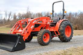 Kioti DK5520M Manual Tractor with Loader | 55 HP Gross Power Diesel Engine | 63" Width|3-Point Hitch & Synchronized Shuttle