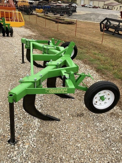 Industrias America 2024 Shank Ripper S05 5 with Gauge Wheels | 5 Shear | 3-Point Hitch For Tractor