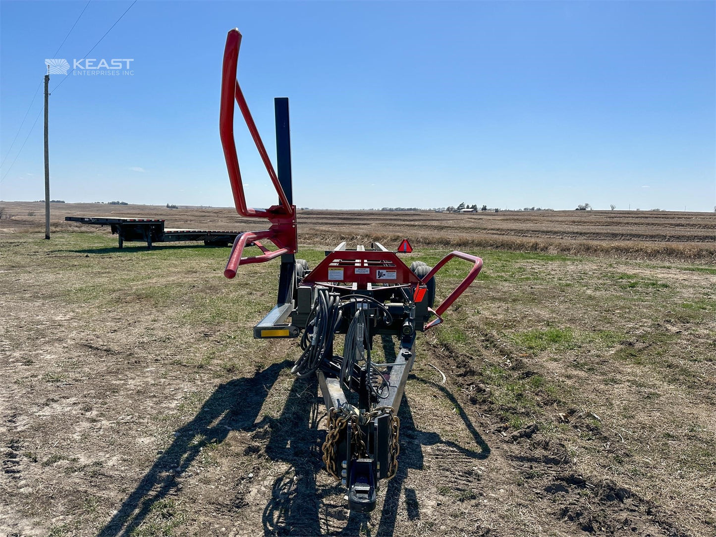 Farm King Round Bale Carrier | Model 1450 | Horsepower 60 HP | Maximum Speed 20 Mph | For Tractors