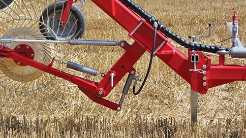 Farm King Easy Rakes Superstar | ERS-20 Model | Working width 38' | Weight 7,519 Lbs | For Tractors