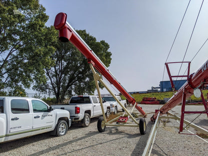 Farm King Conventional Auger | Model 1036 | Tube Length 36' | Wheel track 6' 6" | Electric Horsepower 17 HP | For Tractors