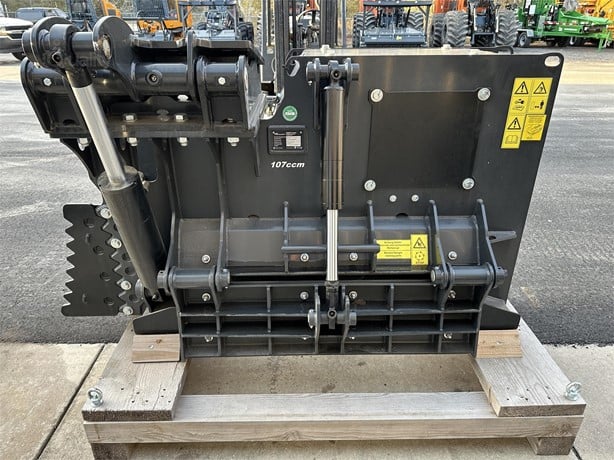 Prinoth Mulcher | 2023 Model M500E | 43" Cutting Width | 18–25 Ton | 115cc Motor | For Excavators