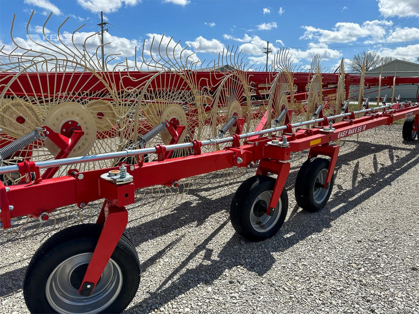 Farm King Easy Rakes Superstar | ERS-18 Model | Working width 35' | Weight 7,198 Lbs | For Tractors