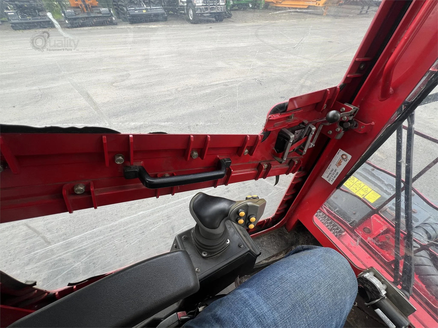 2019 LAMTRAC LTR6140T | TRACK MULCHER