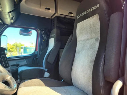 2020 Freightliner Cascadia 126 | Engine Detroit DD15 | Fuel Capacity 200 Gallon | Horsepower 505 HP | USED
