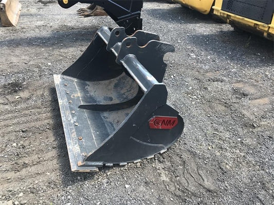 NM Attachments Bucket Smooth Excavator | Model 15DC Series | Attachment Size 42"-48" | Machine Size 6.5–22.5 tons (33000LBS-45000LBS) | For Excavator