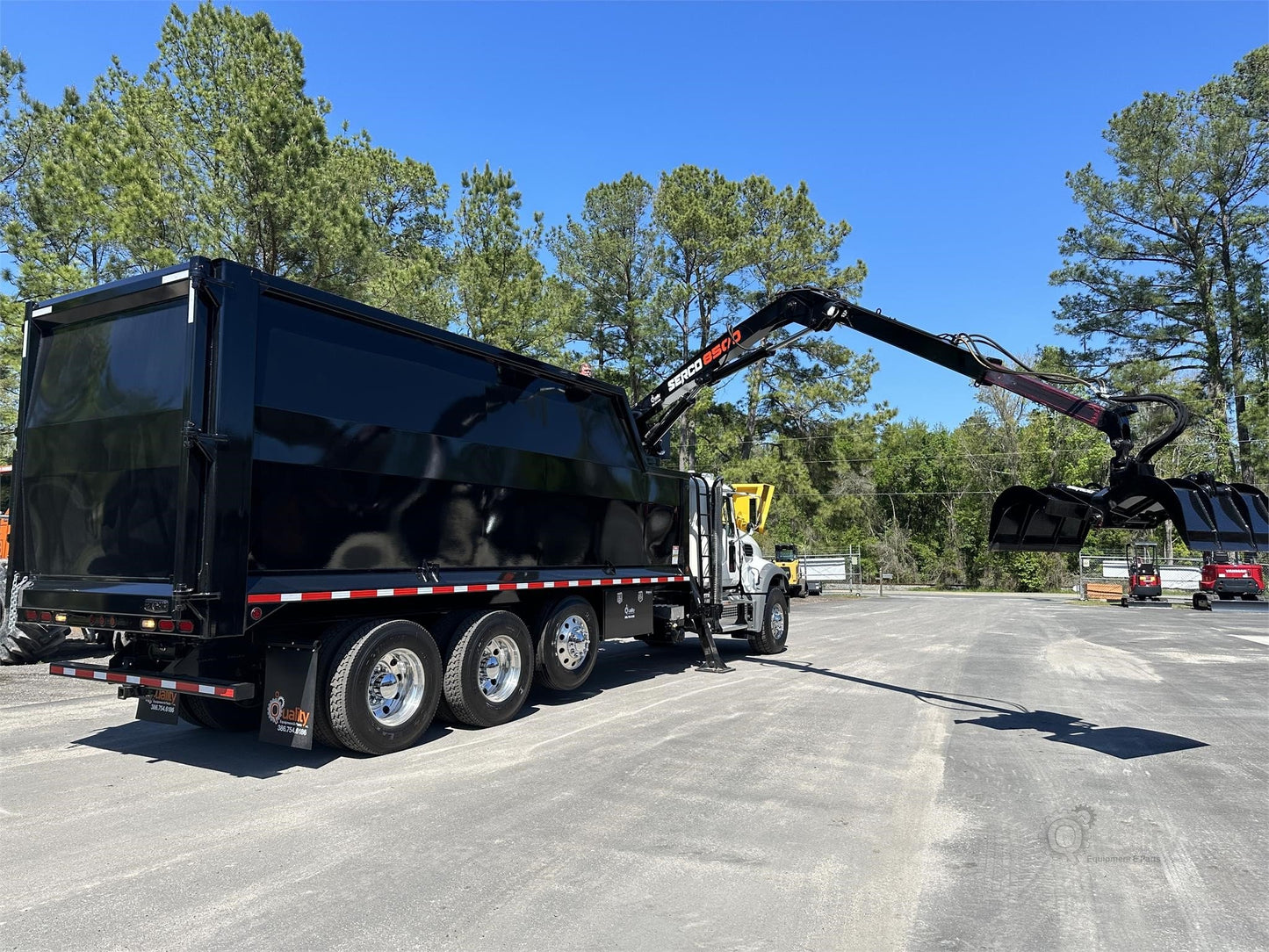 2025 MACK GRANITE 64FR | 445 HP | GRAPPLE TRUCK