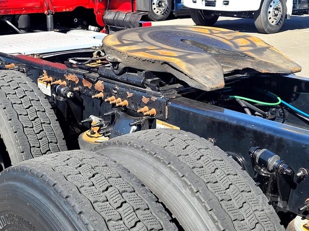 2020 Freightliner Cascadia 126 | Engine Detroit DD15 | Fuel Capacity 200 Gallon | Horsepower 505 HP | USED