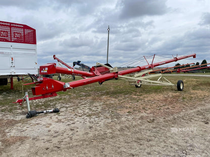 Farm King Back-saver Grain Auger | Model 1060 | Size 10" x 60' | Weight 2,987 Lbs | PTO Horsepower 48 HP | For Tractors