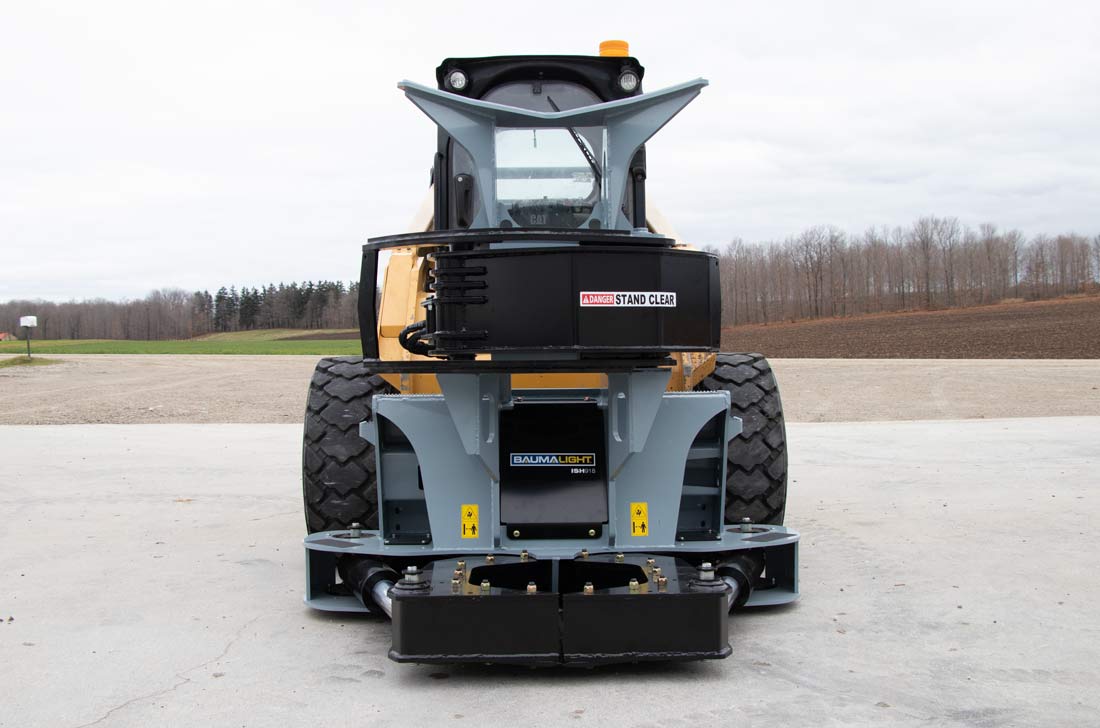 Baumalight | Horizontal Tree Shear | ISH918G | Limb Size 18" | Weight Class 7,000–18,000 lb. | Hydraulic Flow 20–70 GPM | For Skid Steers