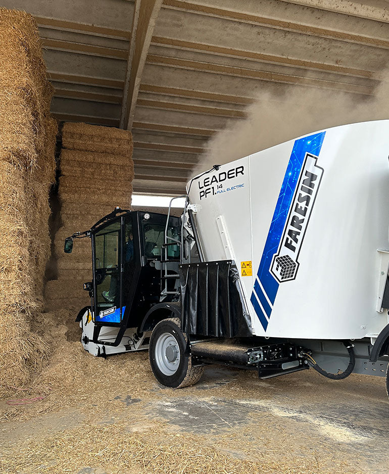 Faresin USA Leader PF Full Electric | Model PF Series | Capacity 388–848 ft³ | Battery 91.3–137 kWh | For Sustainable Farming & Livestock Nutrition