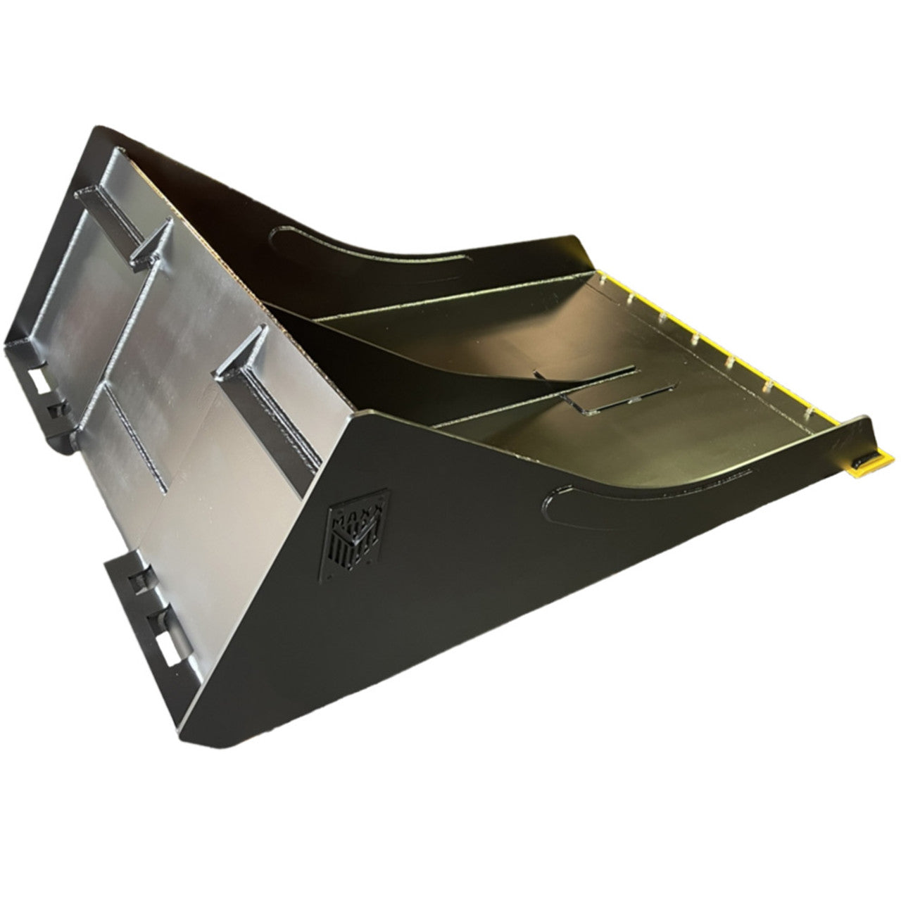 MAXX CONVEYOR CLEANING BUCKET WITH BOLT-ON CUTTING EDGES FOR SKID STEER