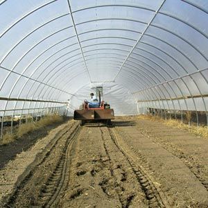 FarmTek GrowSpan Round High Tunnel Greenhouse System | Durable Season Extension | Heavy-Duty Frame