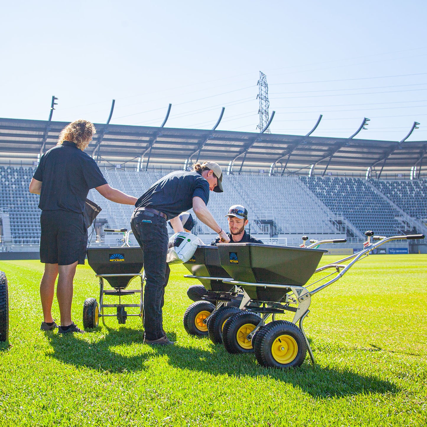Spyker ERGO-PRO™ 80-lb. Broadcast Spreader | Model SPY80-1S | Spread Width 4'-12' | Wheel Dimensions 13" x 5"