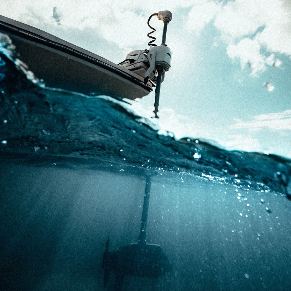 Power Pole | Trolling Motor | Move PV | Brushless Motor | 72” Shaft | 78 - 100 lbs Thrust | 24V - 36V | Saltwater & Freshwater Bow-Mount