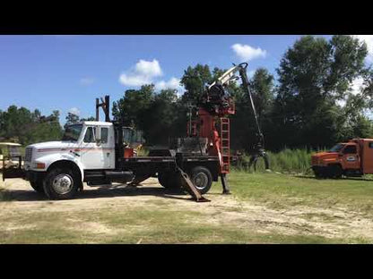 Barko Stationary Log Loader | 2025 Model 80XL | 2.65 Tons Class | Boom Reach 26' Ft | For Material Handling Applications