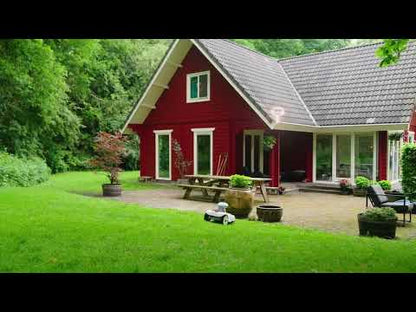 Sveaverken | Lawn Mower | Model Blix Robotic Lawn Mower | Mowing Capacity 4000m² | Cutting Width 260mm | For Residential Lawns & Sloped Terrain