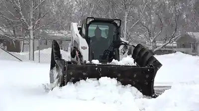 EZ Spot UR Attachment Snow Plow | Width 20' | 10–20 GPM | 4–6 Tons | For Skid Steer, Compact Track Loaders, Wheel Loaders, Excavators, Mini Excavators, Telehandlers & Backhoes