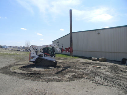 Ez Spot UR Attachment Double Pole Claw | Model EZ-0008 | Jaw Opening 14" | 20–30 GPM | 3–5 Tons | For Skid Steer, Compact Track Loaders, Wheel Loaders, Excavators, Mini Excavators, Telehandlers & Backhoes