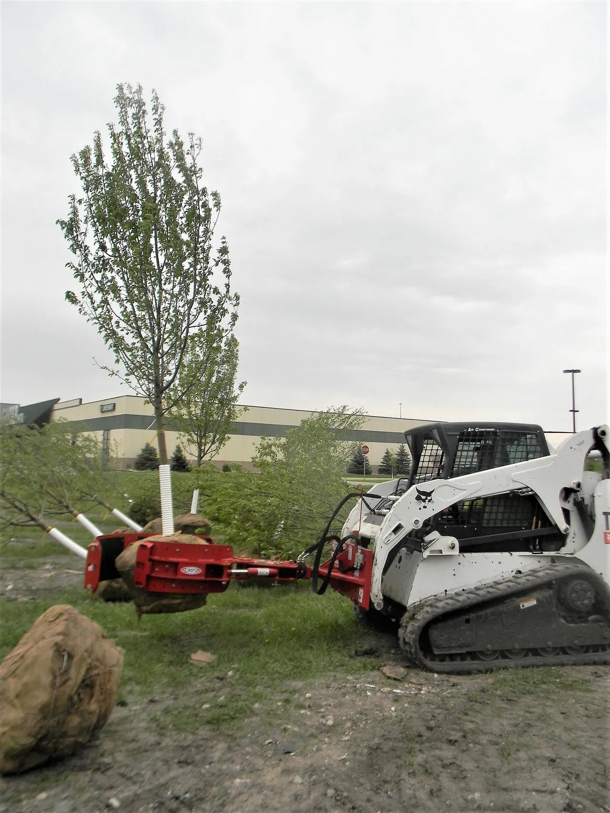 Ez Spot UR Attachment Fixed Non-Rotating Base | Model EZ-001F | 176 lbs | 20–30 GPM | 3–5 Ton | For Skid Steer, Compact Track Loaders, Wheel Loaders, Excavators, Mini Excavators, Telehandlers & Backhoes