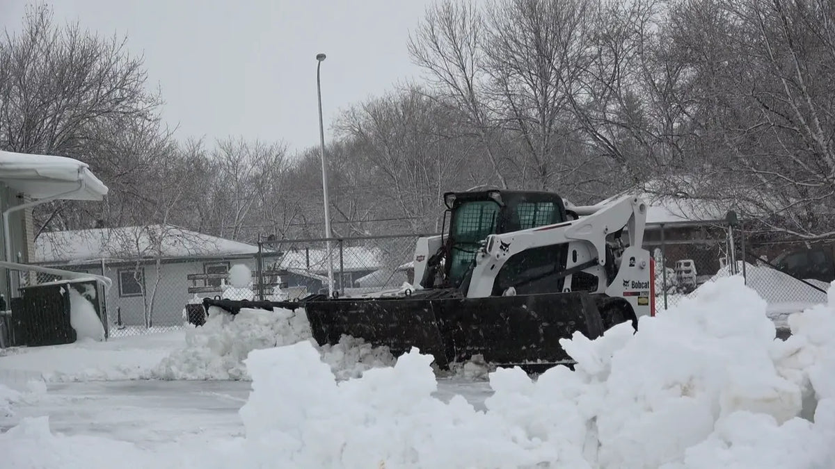 EZ Spot UR Attachment Snow Plow | Width 20' | 10–20 GPM | 4–6 Tons | For Skid Steer, Compact Track Loaders, Wheel Loaders, Excavators, Mini Excavators, Telehandlers & Backhoes
