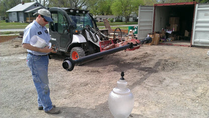 Ez Spot UR Attachment Double Pole Claw | Model EZ-0008 | Jaw Opening 14" | 20–30 GPM | 3–5 Tons | For Skid Steer, Compact Track Loaders, Wheel Loaders, Excavators, Mini Excavators, Telehandlers & Backhoes