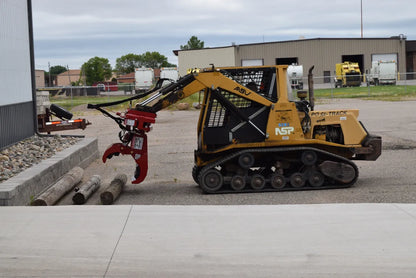 Ez Spot Ur Attachment Heavy Duty Pole Setter | Model EZ-HD08 | Jaw Opening 21" | 20–30 GPM | 3–5 Tons | For Skid Steer, Compact Track Loaders, Wheel Loaders, Excavators, Mini Excavators, Telehandlers & Backhoes