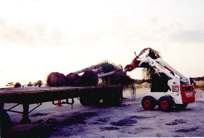 Ez Spot UR Attachment 3 Finger Rock & Tree Hand | Model EZ-0010 | 20–30 GPM | 3–5 Tons | For Skid Steer, Compact Track Loaders, Wheel Loaders, Excavators, Mini Excavators, Telehandlers & Backhoes